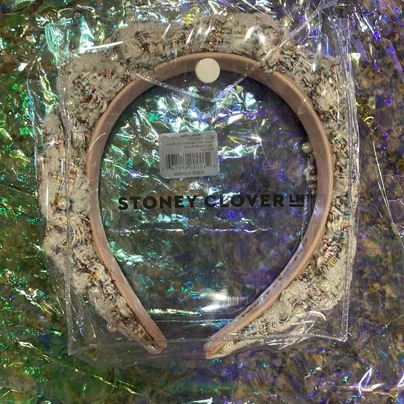 Stoney Clover Lane | Accessories | Stoney Clover Lane Scl  display picture 2